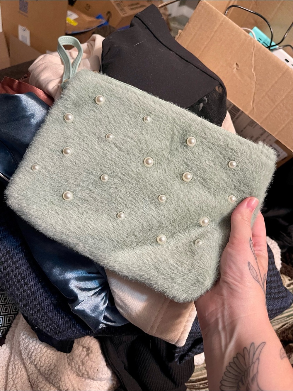 Faux Fur Pearl Wristlet Makeup Pouch - Mint